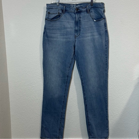 Mutual Weave Men's Athletic Fit Jeans 38 x 36 5 pocket Whisker Detail Big & Tall - Picture 1 of 12